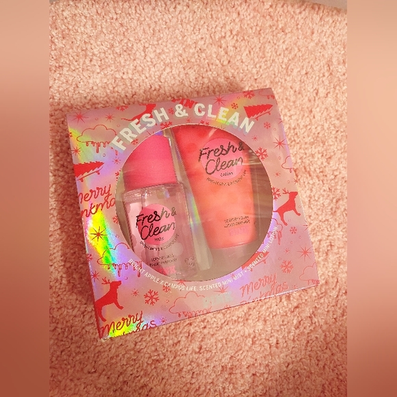 PINK 💗 Body Spray/Lotion Bundle! NIB. - Picture 6 of 6